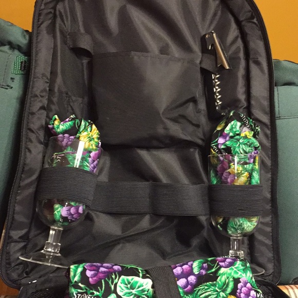 Stonehaven 2 person picnic backpack - Picture 3 of 6